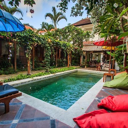 Bening Hut And Spa Seminyak Exteriér fotografie
